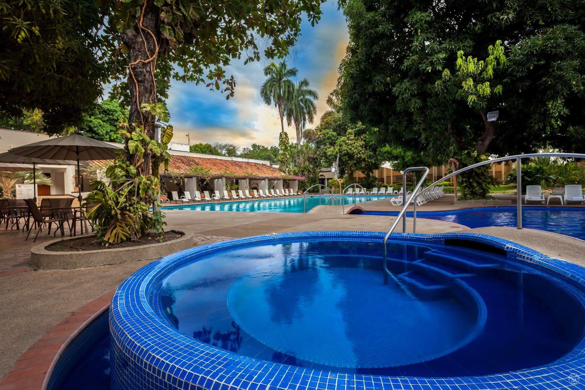 Ghl Hotel Club El Puente Girardot Eksteriør bilde